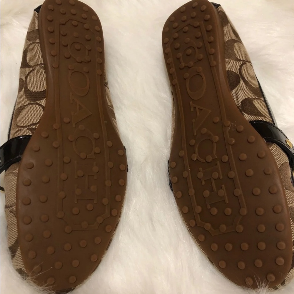 Coach Loafers: Size 7